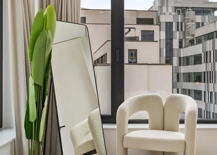 公寓 Luxury Downtown With Modern Amenities *